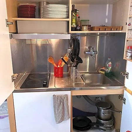 Amazigh & Dorm With Share Kitchen Cascaes